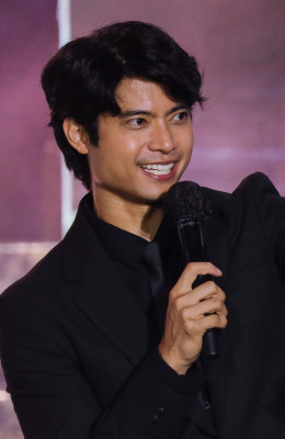 Mikael Daez