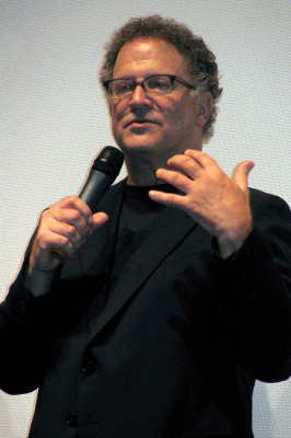 Albert Brooks profile Photo