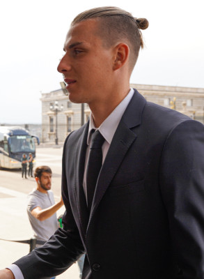 Andriy Lunin profile Photo