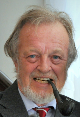 Bernard Cornwell profile Photo