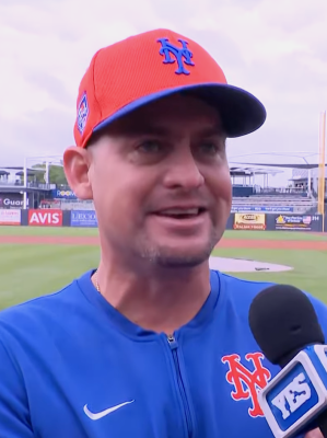 Carlos Mendoza (baseball manager) profile Photo