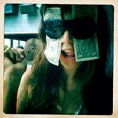 Carly Pope profile Photo