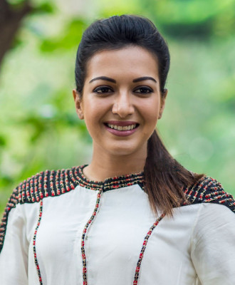 Catherine Tresa profile Photo