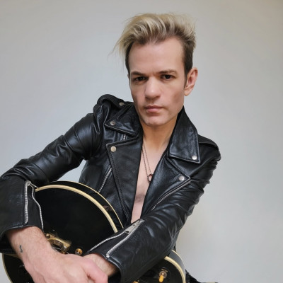 Deryck Whibley profile Photo