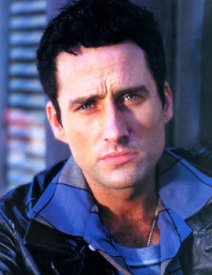 Glenn Quinn profile Photo