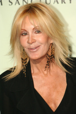 Joan Van Ark profile Photo