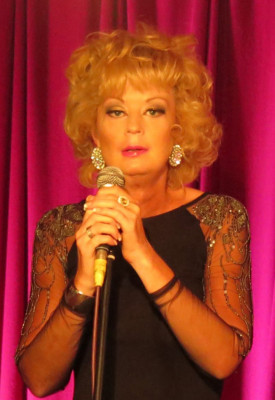 Lauren Harries profile Photo