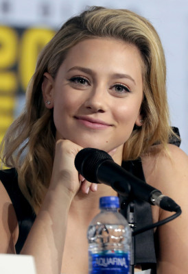 Lili Reinhart profile Photo