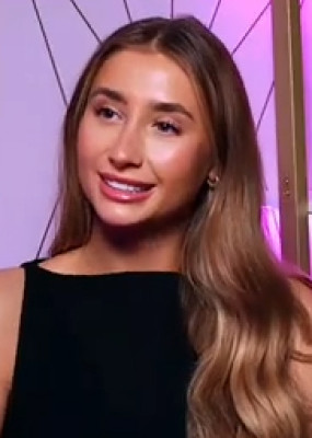 Lily Phillips profile Photo