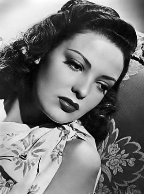 Linda Darnell profile Photo