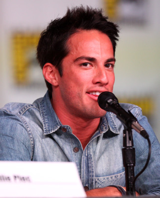 Michael Trevino profile Photo