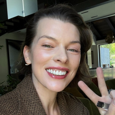 Milla Jovovich profile Photo