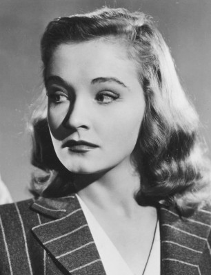 Nina Foch profile Photo