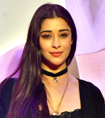 Nyra Banerjee profile Photo