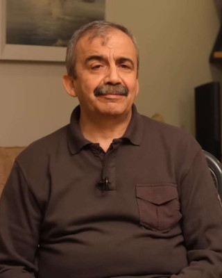 Sırrı Süreyya Önder profile Photo