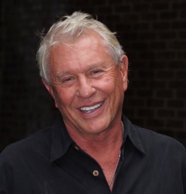Tom Berenger profile Photo