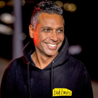 Tony Kanal profile Photo
