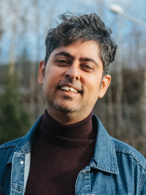 Varun Grover (writer) profile Photo