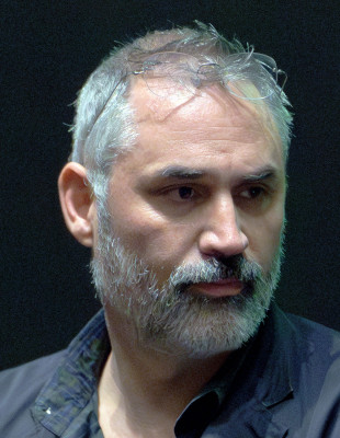 Alex Garland profile Photo