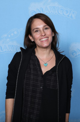 Amy Jo Johnson profile Photo