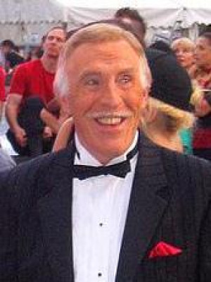 Bruce Forsyth profile Photo