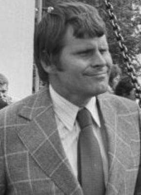 Bruce Glover profile Photo