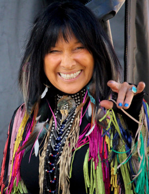 Buffy Sainte-Marie profile Photo