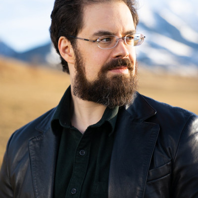 Christopher Paolini profile Photo