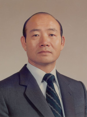 Chun Doo-hwan profile Photo