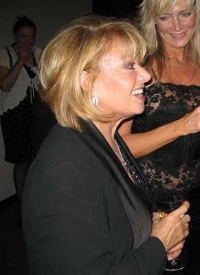 Elaine Paige profile Photo