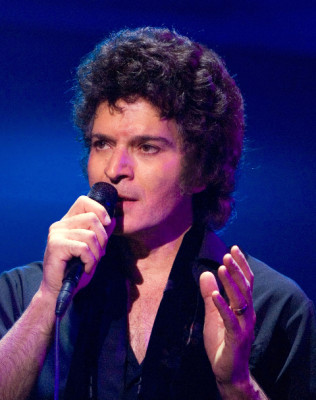 Gino Vannelli profile Photo