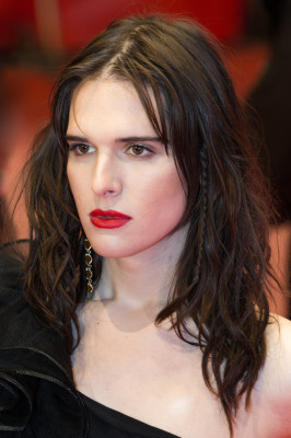 Hari Nef profile Photo