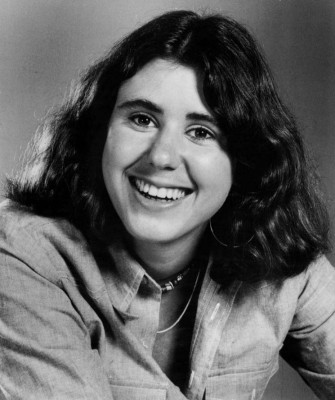 Julie Kavner profile Photo