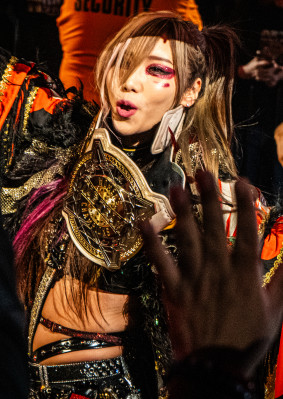 Kairi Sane profile Photo