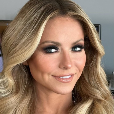 Kelly Ripa profile Photo