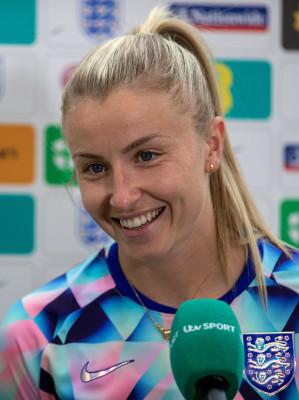 Leah Williamson profile Photo