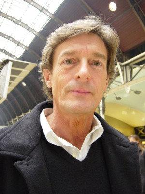 Nigel Havers profile Photo