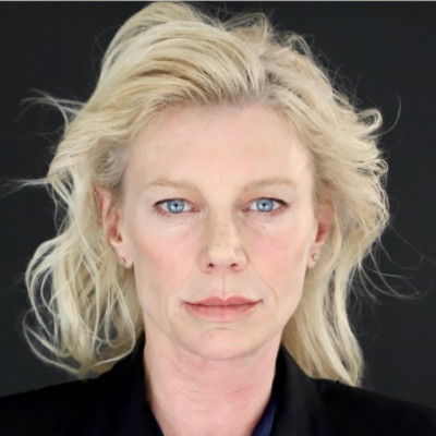 Peta Wilson profile Photo