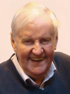 Richard Briers profile Photo
