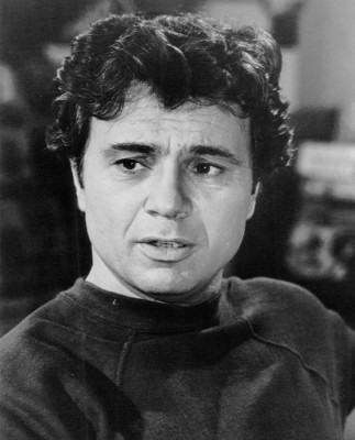 Robert Blake (actor) profile Photo