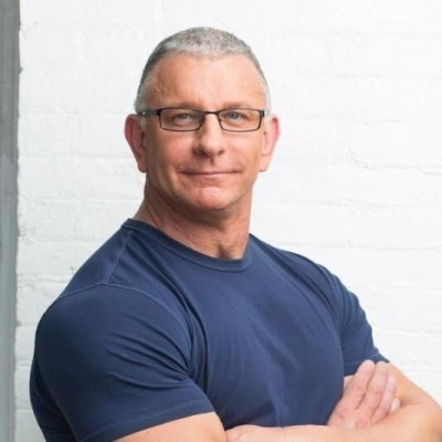 Robert Irvine profile Photo