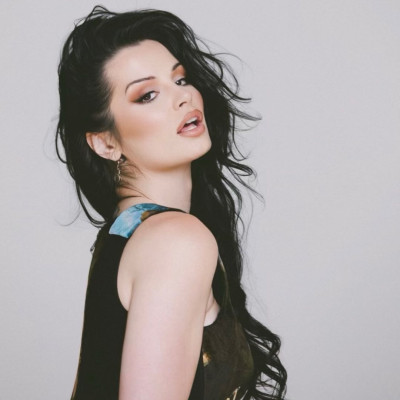 Saraya Bevis profile Photo