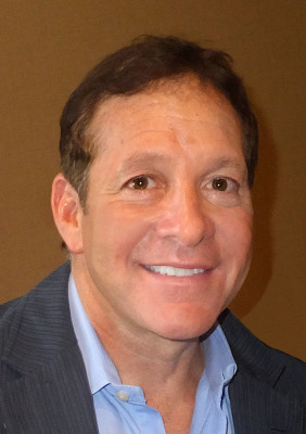 Steve Guttenberg profile Photo