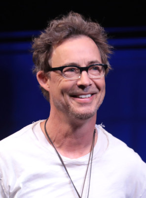 Tom Cavanagh profile Photo