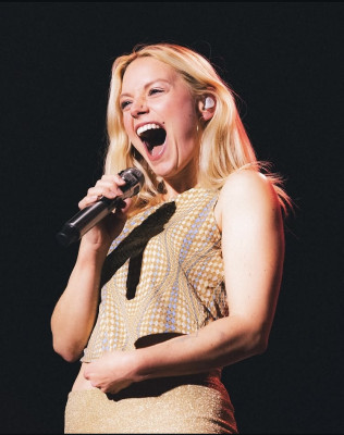 Ashe (singer) profile Photo