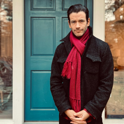 Colin Donnell profile Photo