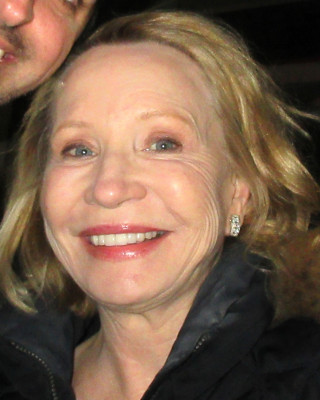 Debra Jo Rupp profile Photo
