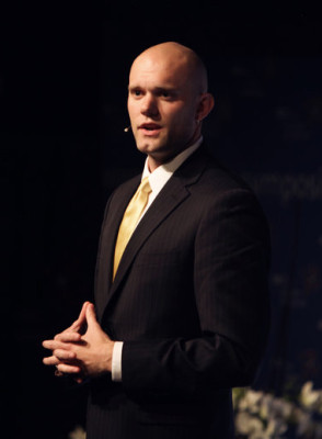 James Clear profile Photo
