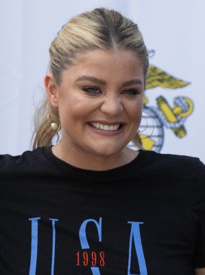 Lauren Alaina profile Photo