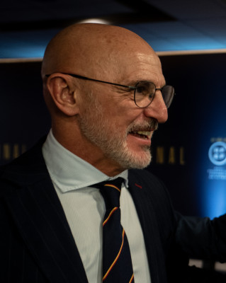 Luis de la Fuente (footballer, born 1961) profile Photo